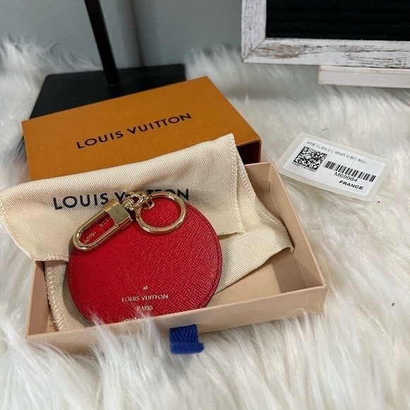 Louis VUITTON M69984 Vivienne Monogram Porte Cles-Illustre Bag Charm Key Holder - Picture 8 of 16